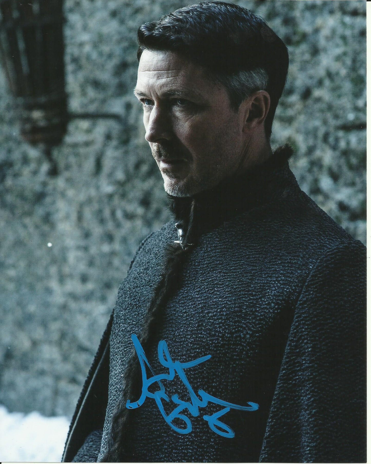 AIDAN GILLEN SIGNED GAME OF THRONES 8X10 PHOTO (1)