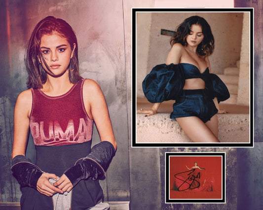 SELENA GOMEZ SIGNED SEXY PHOTO MOUNT (2)