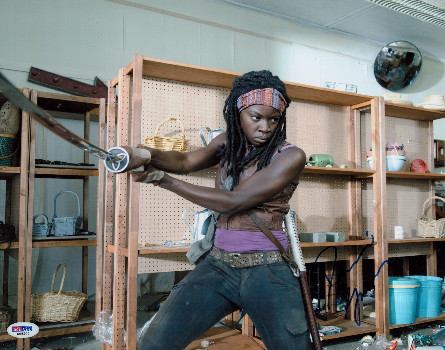 DANAI GURIRA SIGNED THE WALKING DEAD 14X11 PHOTO (1) ALSO PSA
