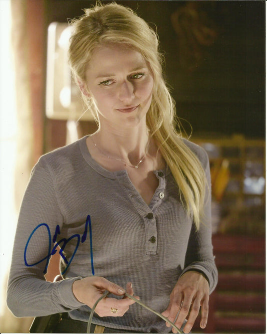 JOHANNA BRADDY SIGNED QUANTICO 10X8 PHOTO (3)