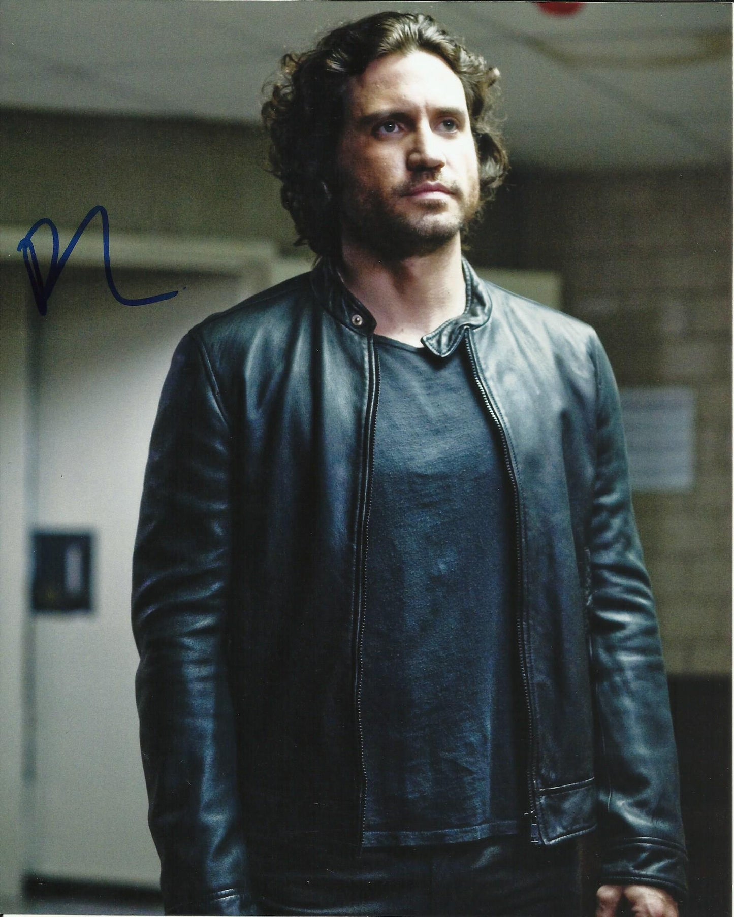 EDGAR RAMIREZ SIGNED DELIVER US FROM EVIL 8X10 PHOTO