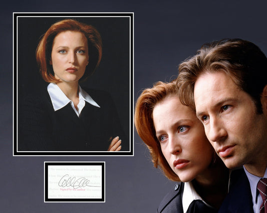 GILLIAN ANDERSON SIGNED THE X-FILES PHOTO MOUNT