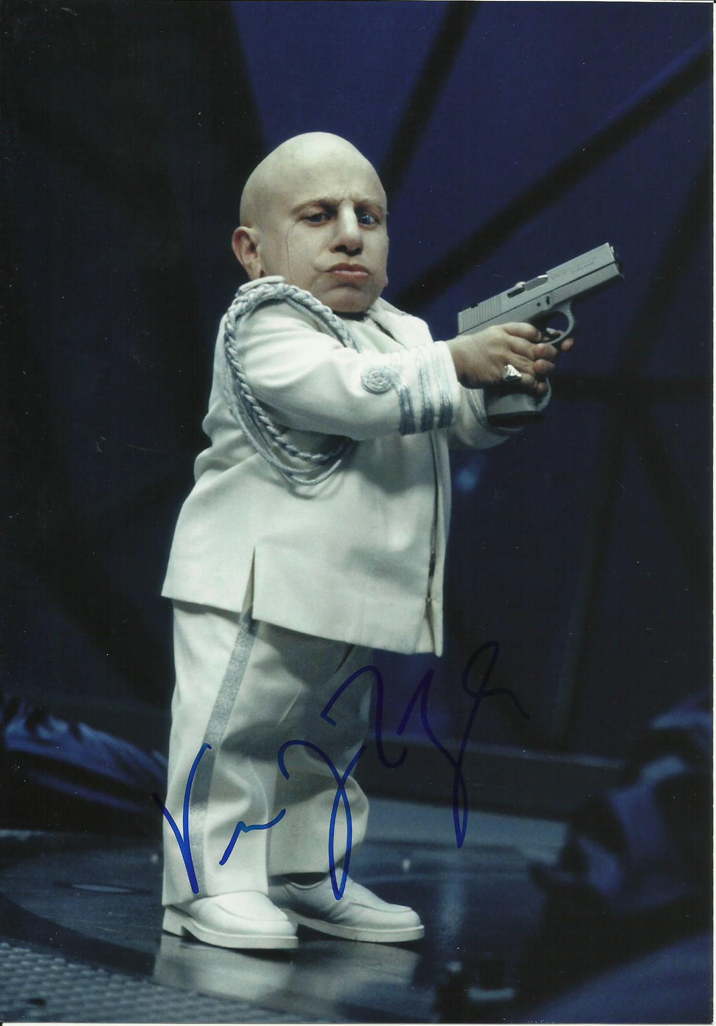 VERNE TROYER SIGNED AUSTIN POWERS 8X6 PHOTO