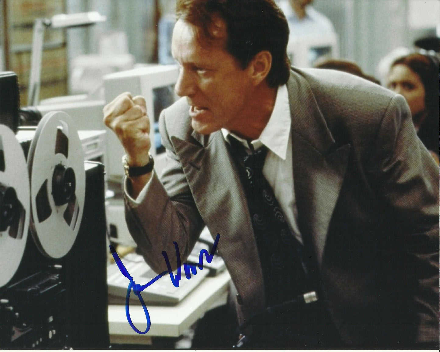JAMES WOODS SIGNED 8X10 PHOTO (1)