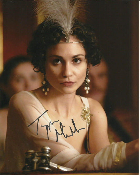 TUPPENCE MIDDLETON SIGNED WAR AND PEACE 10X8 PHOTO (2)
