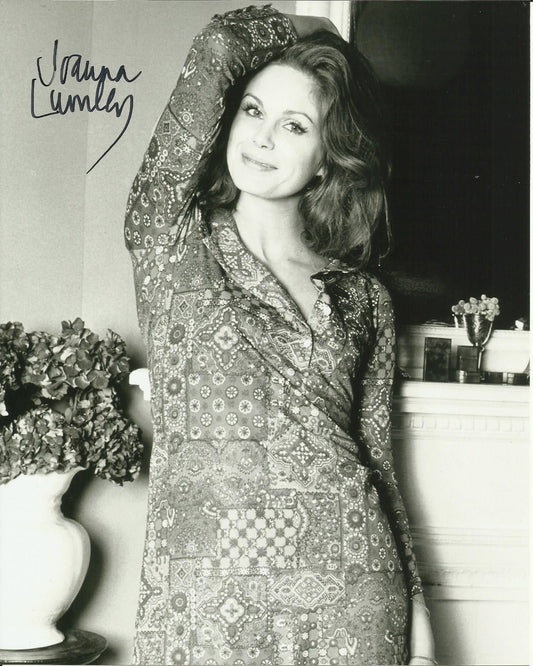 JOANNA LUMLEY SIGNED YOUNG SEXY 10X8 PHOTO (1)