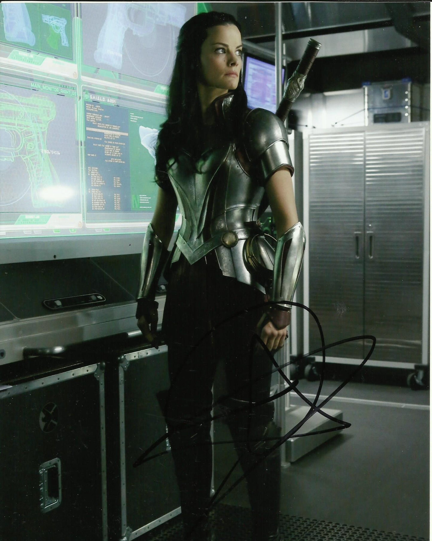 JAIMIE ALEXANDER SIGNED SEXY THOR 10X8 PHOTO (1)