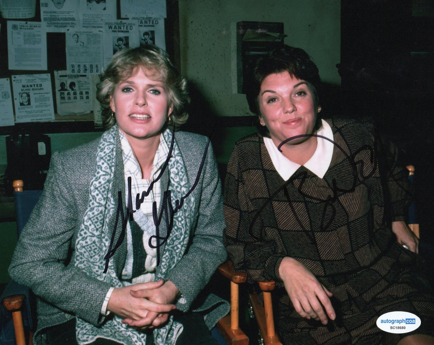 SHARON GLESS AND TYNE DALY SIGNED CAGNEY AND LACEY 10X8 PHOTO ALSO ACOA
