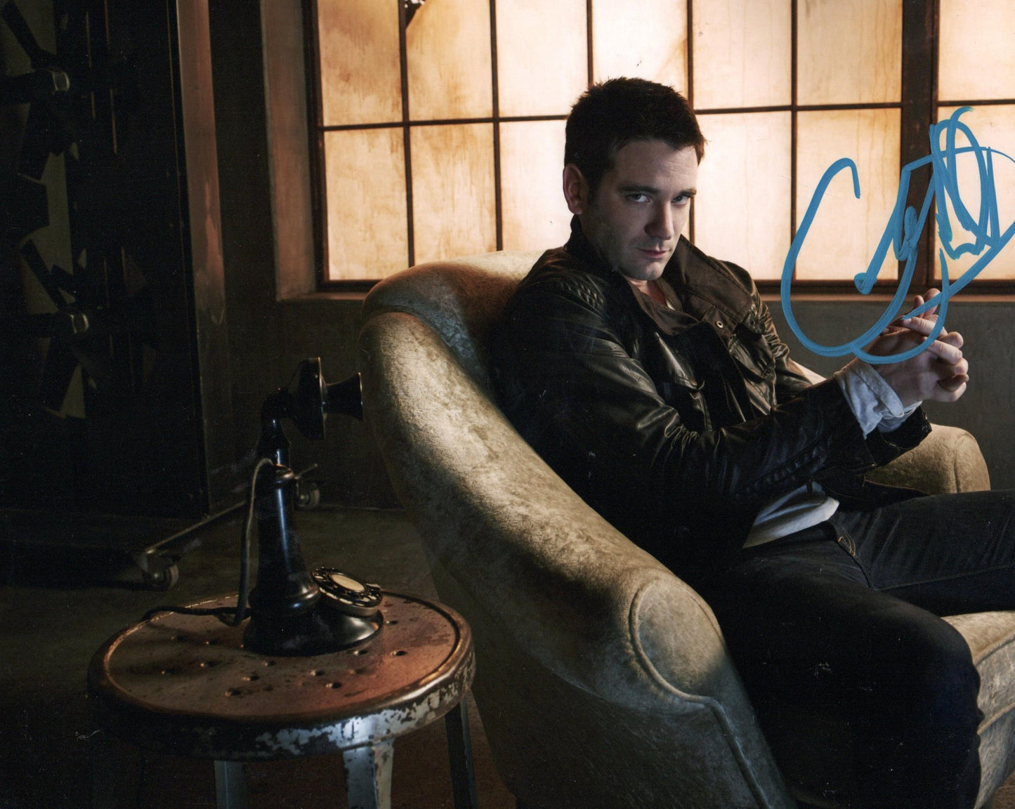 COLIN DONNELL SIGNED ARROW 8X10 PHOTO