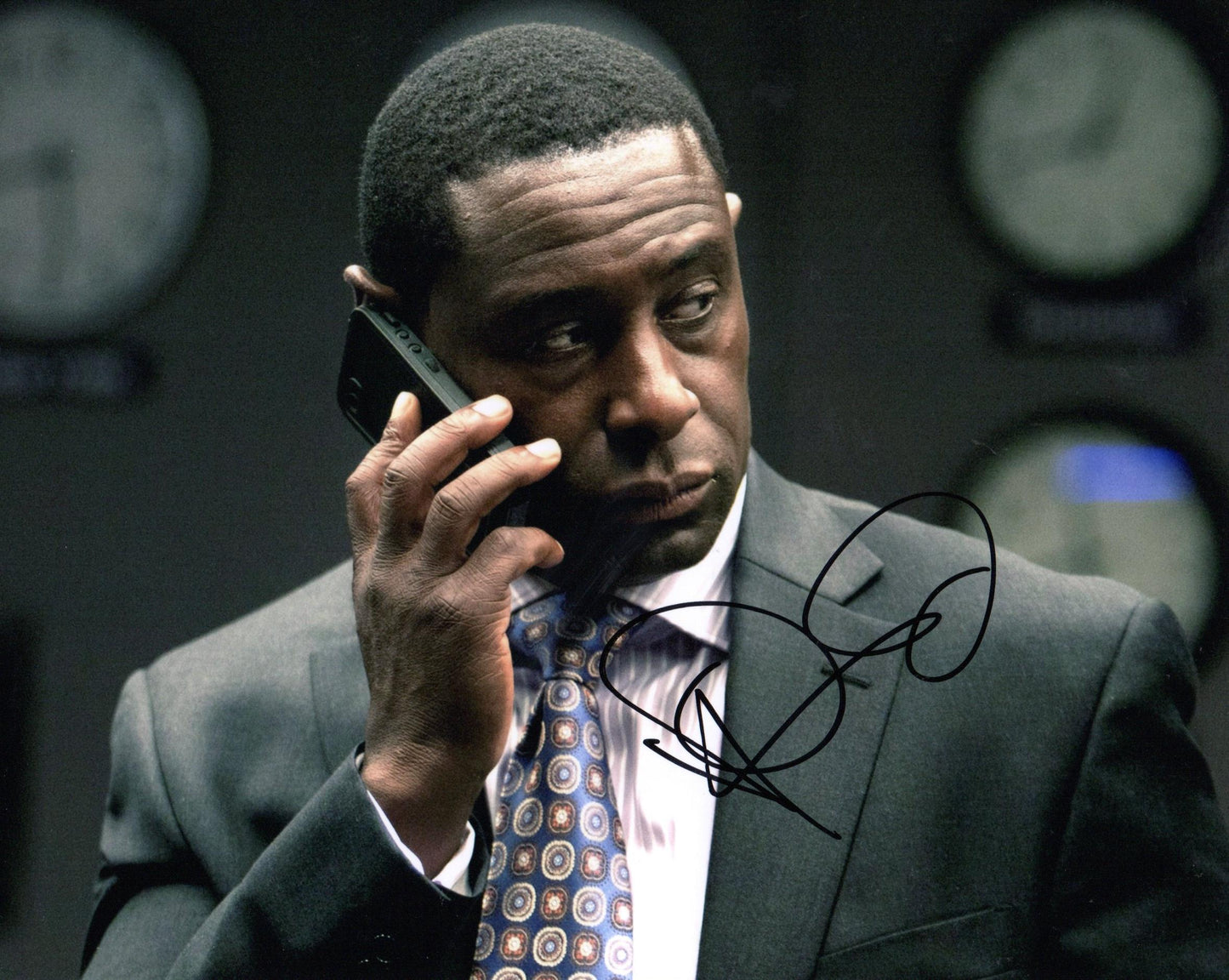 DAVID HAREWOOD SIGNED HOMELAND 8X10 PHOTO (2)
