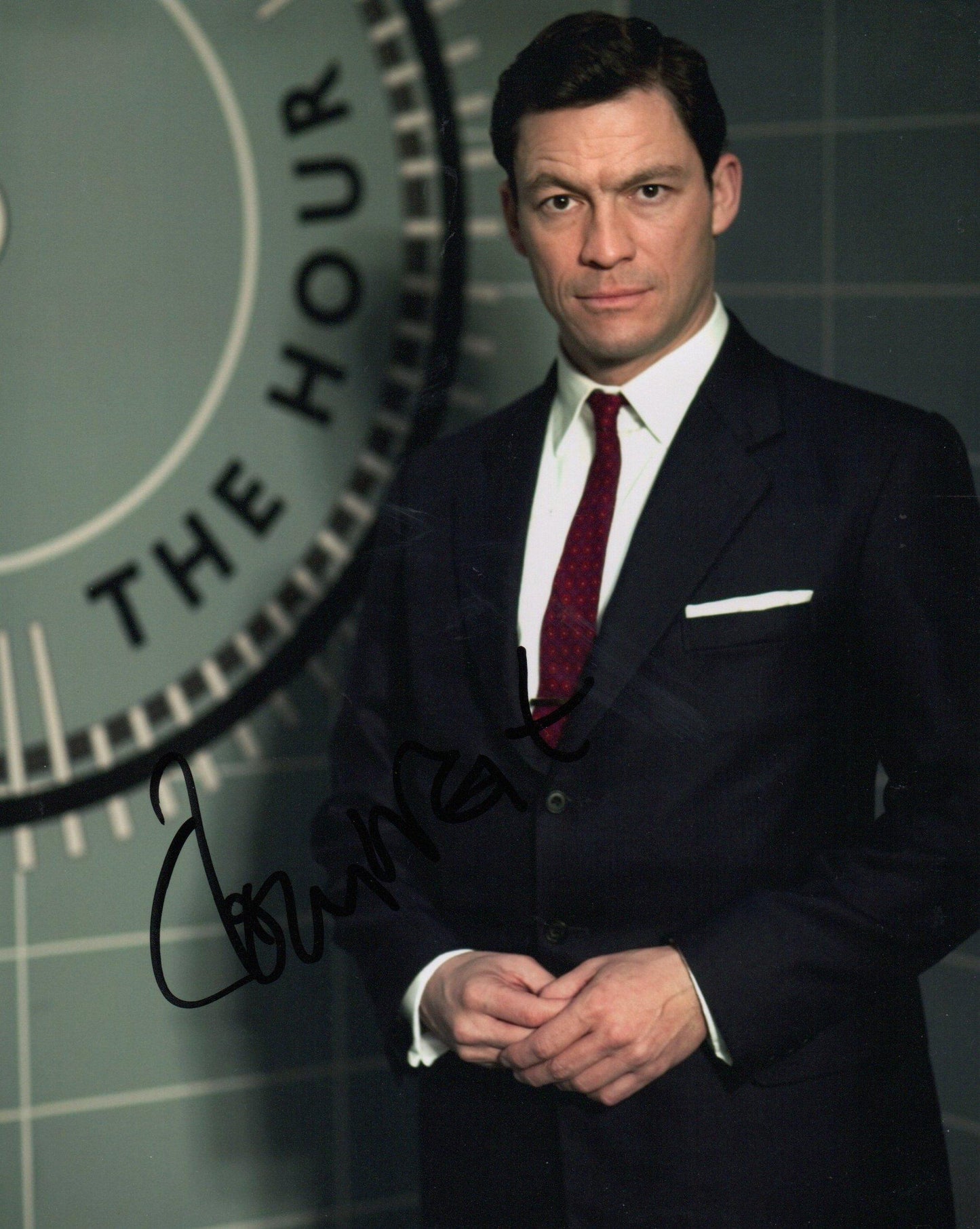 DOMINIC WEST SIGNED THE HOUR 8X10 PHOTO (2)