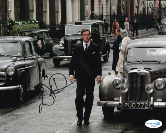 EDDIE REDMAYNE SIGNED MY WEEK WITH MARILYN 8X10 PHOTO (1) ALSO ACOA CERTIFIED