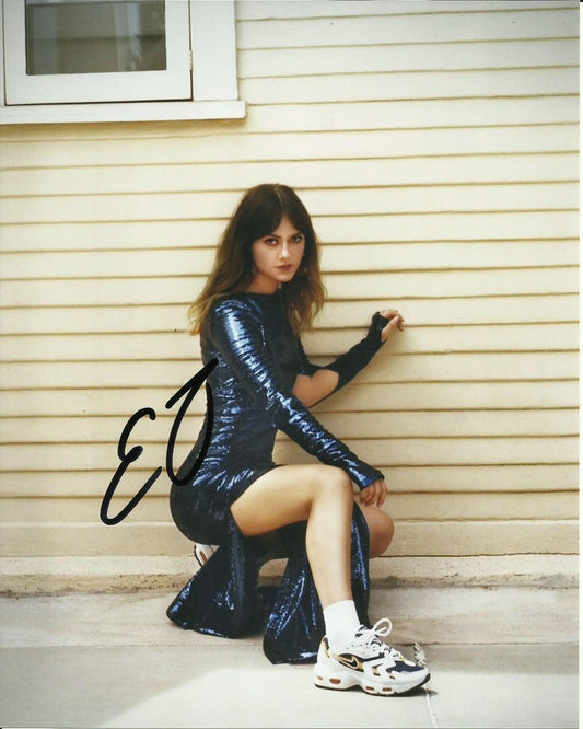 EMILIA JONES SIGNED SEXY 10X8 PHOTO (2)