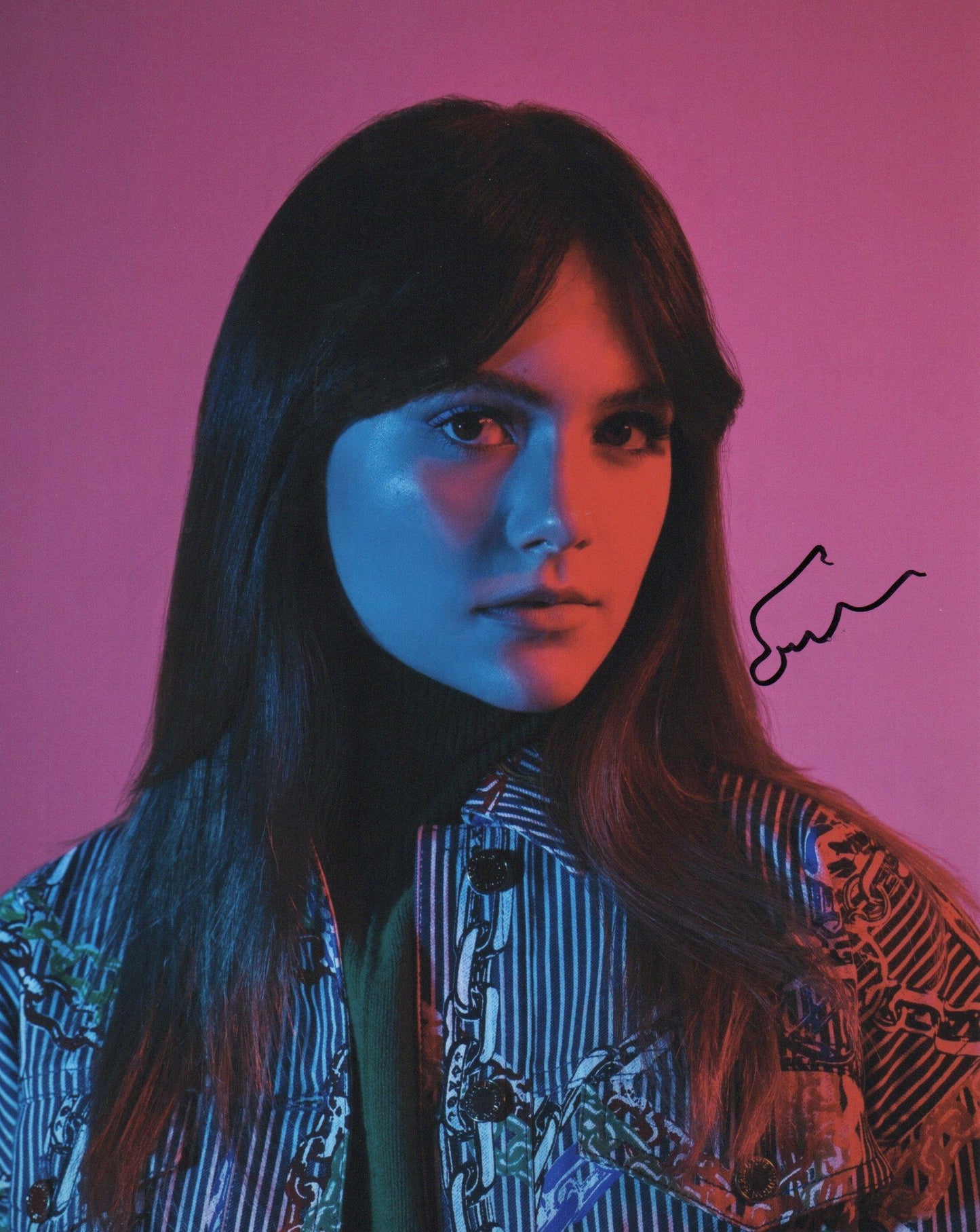 EMILIA JONES SIGNED SEXY 10X8 PHOTO (9)