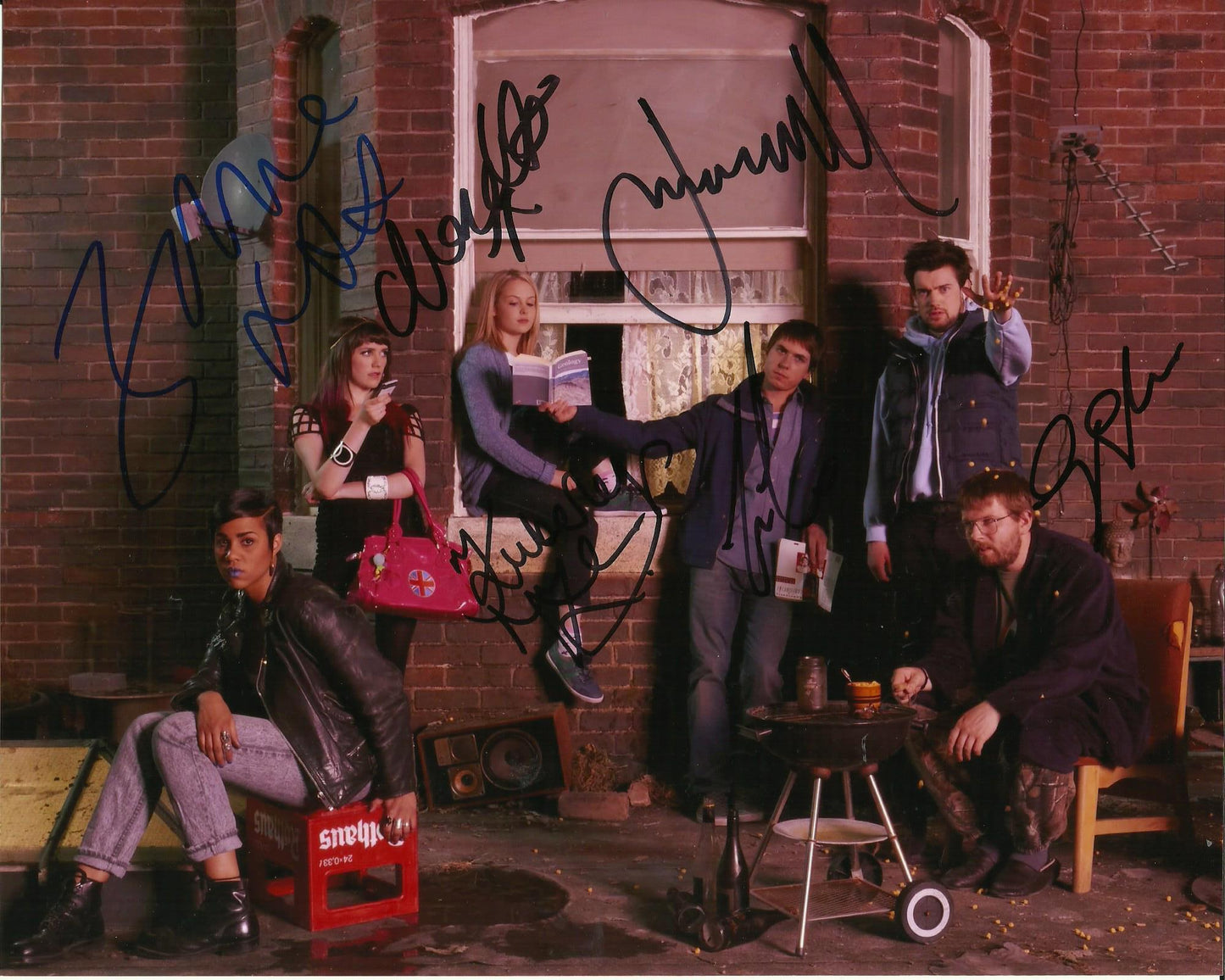 FRESH MEAT SIGNED CAST 8X10 PHOTO (1) JACK WHITEHALL, KIMBERLEY NIXON, JOE THOMAS, ZAWE ASHTON, GREG MCHUGH, CHARLOTTE RITCHIE