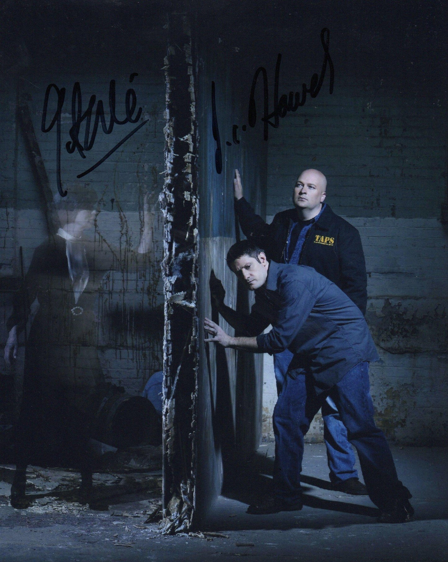 JASON HAWES AND GRANT WILSON SIGNED GHOSTHUNTERS 8X10 PHOTO (1)