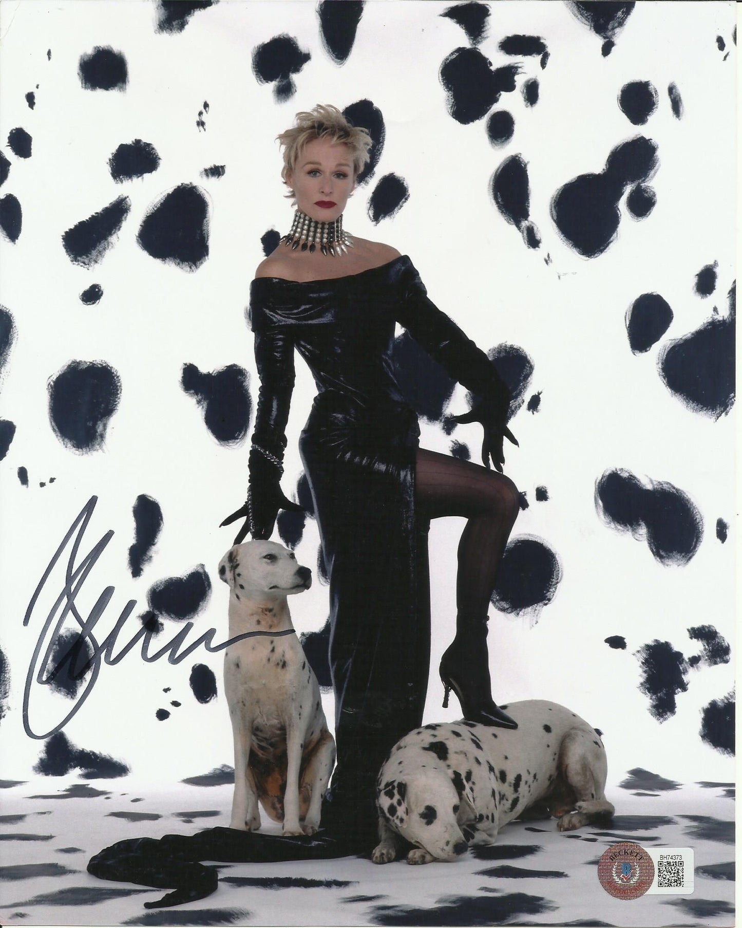 GLENN CLOSE SIGNED 101 DALMATIONS 10X8 PHOTO (1) ALSO BECKETTS COA