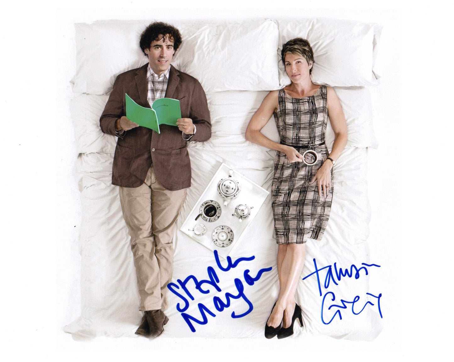 TAMSIN GREIG AND STEPHEN MANGAN SIGNED EPISODES 8X10 PHOTO (1)