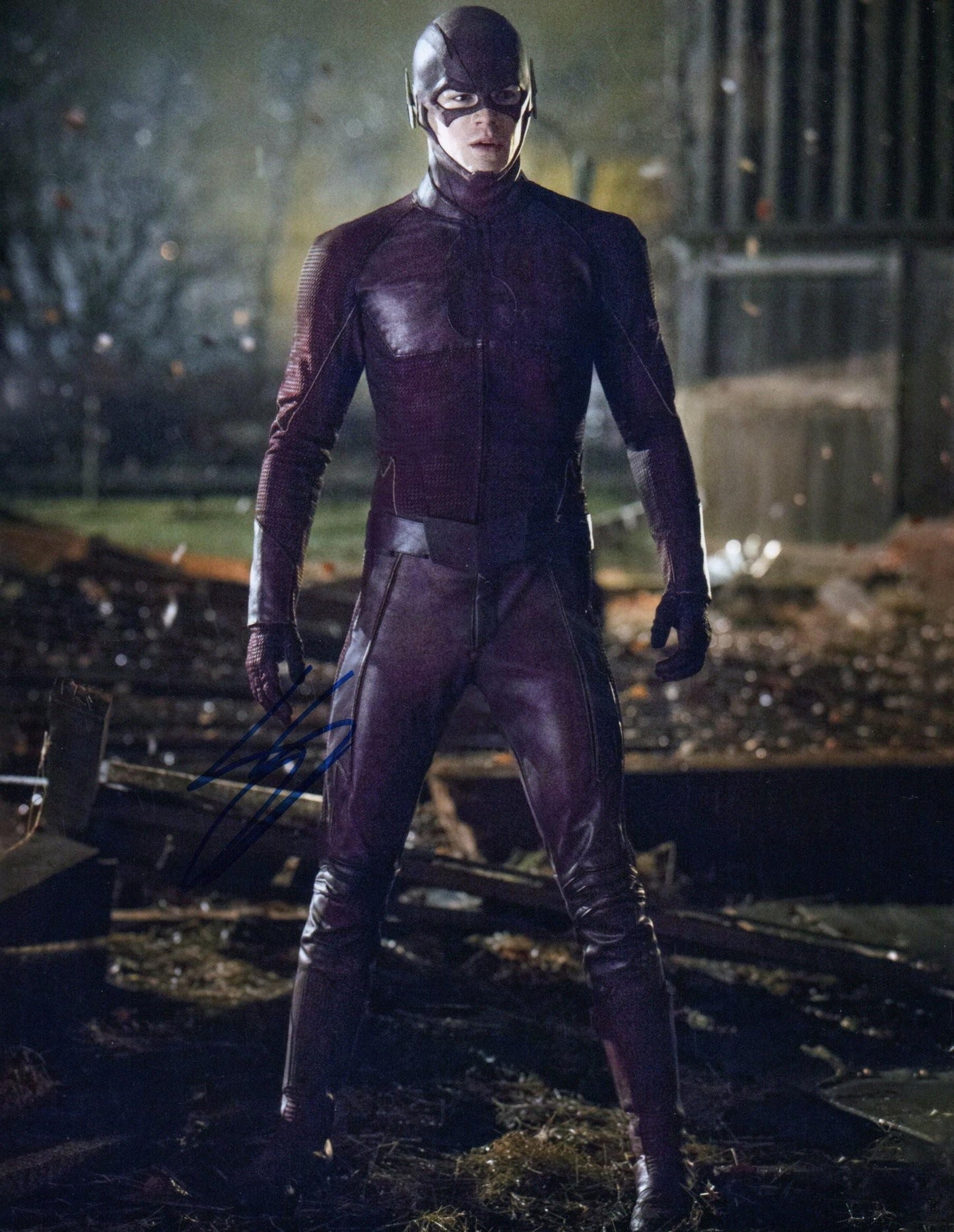 GRANT GUSTIN SIGNED THE FLASH 8X10 PHOTO (1)