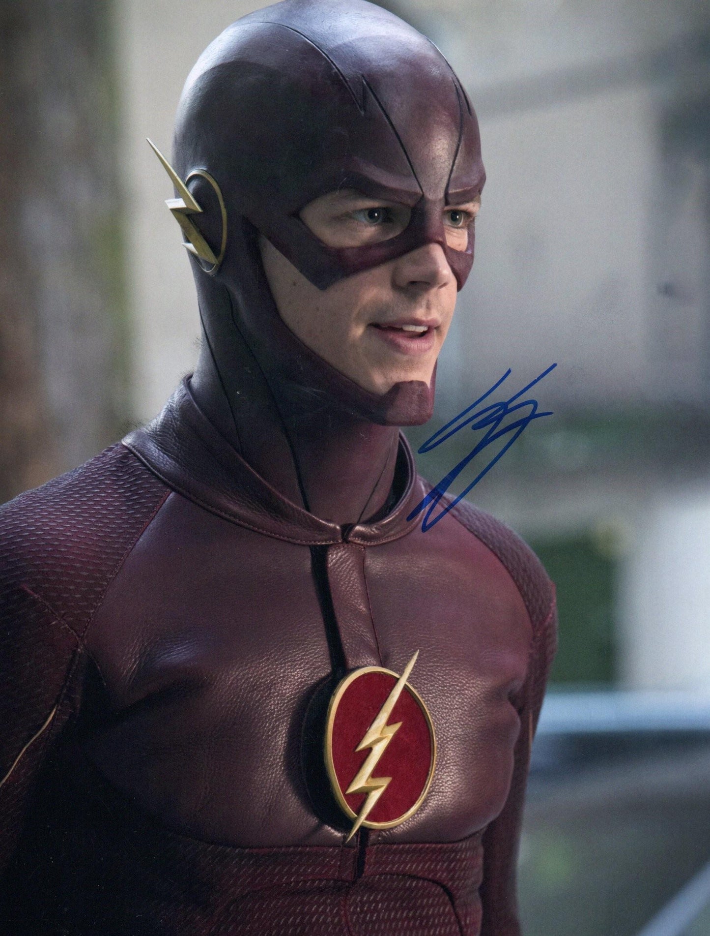 GRANT GUSTIN SIGNED THE FLASH 8X10 PHOTO (4)