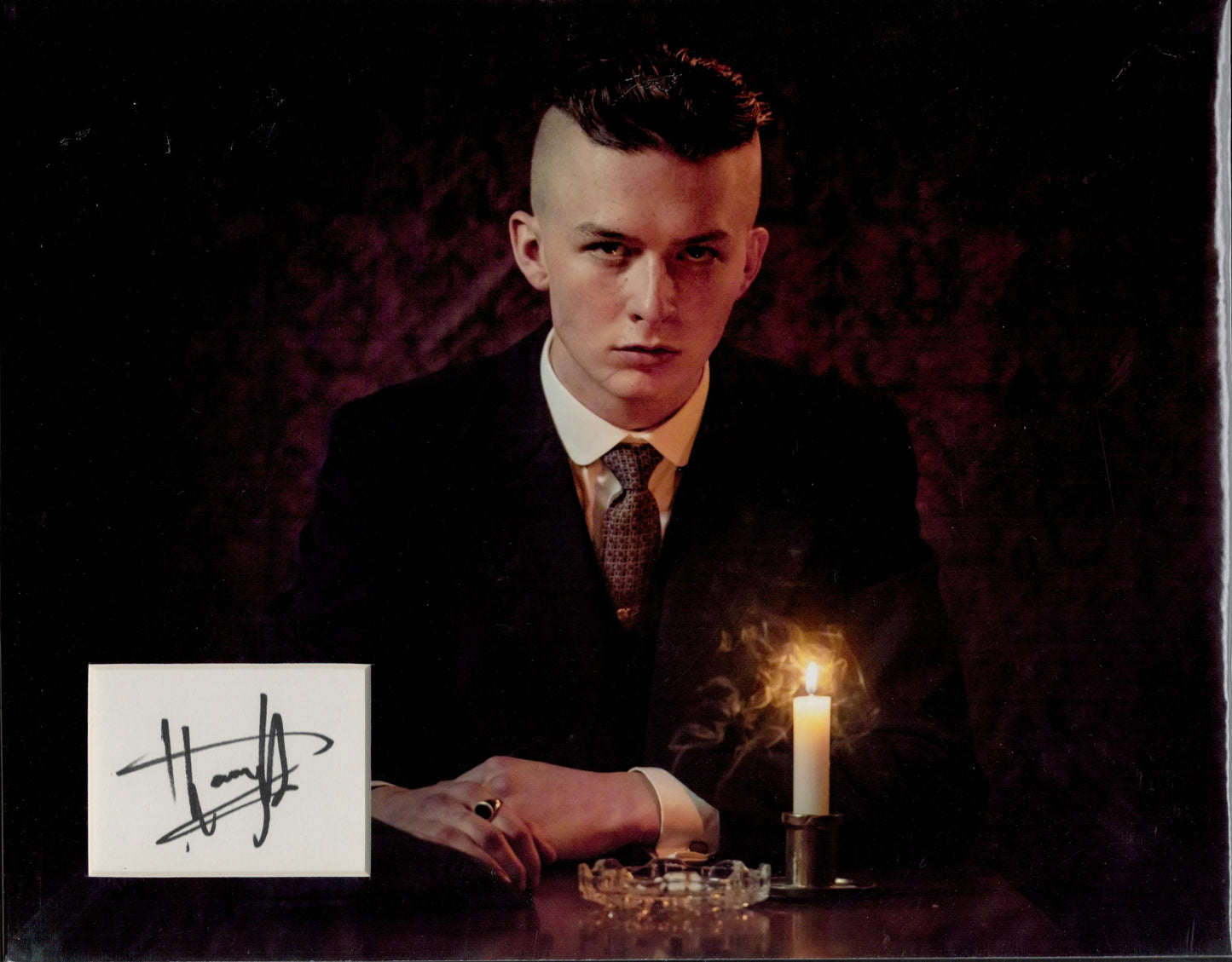 HARRY KIRTON SIGNED 14X11 PEAKY BLINDERS PHOTO MOUNT (2)