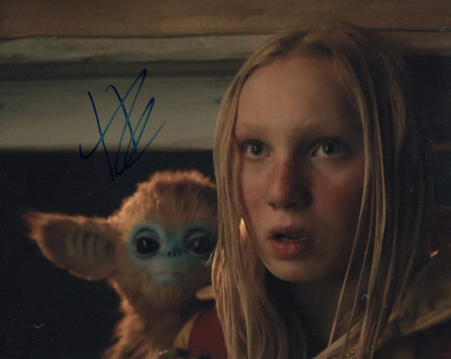 HELENA ZENGEL SIGNED THE LEGEND OF OCHI 10X8 PHOTO (2)