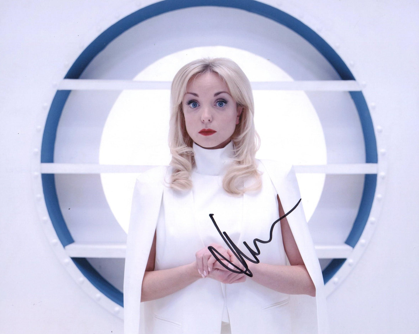 HELEN GEORGE SIGNED SEXY 10X8 PHOTO (2)