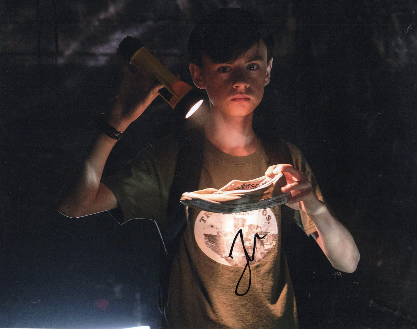 JAEDEN MARTELL SIGNED IT 8X10 PHOTO (2)
