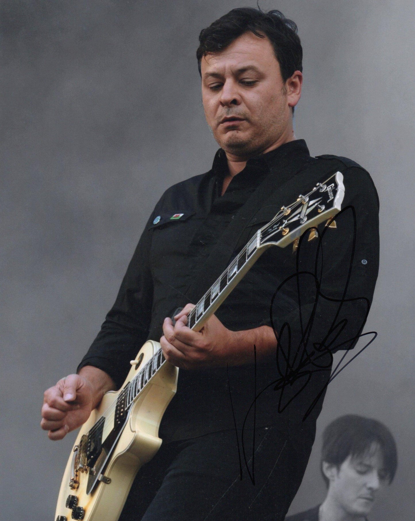 JAMES DEAN BRADFIELD SIGNED MANIC ST PREACHERS 8X10 PHOTO (3)