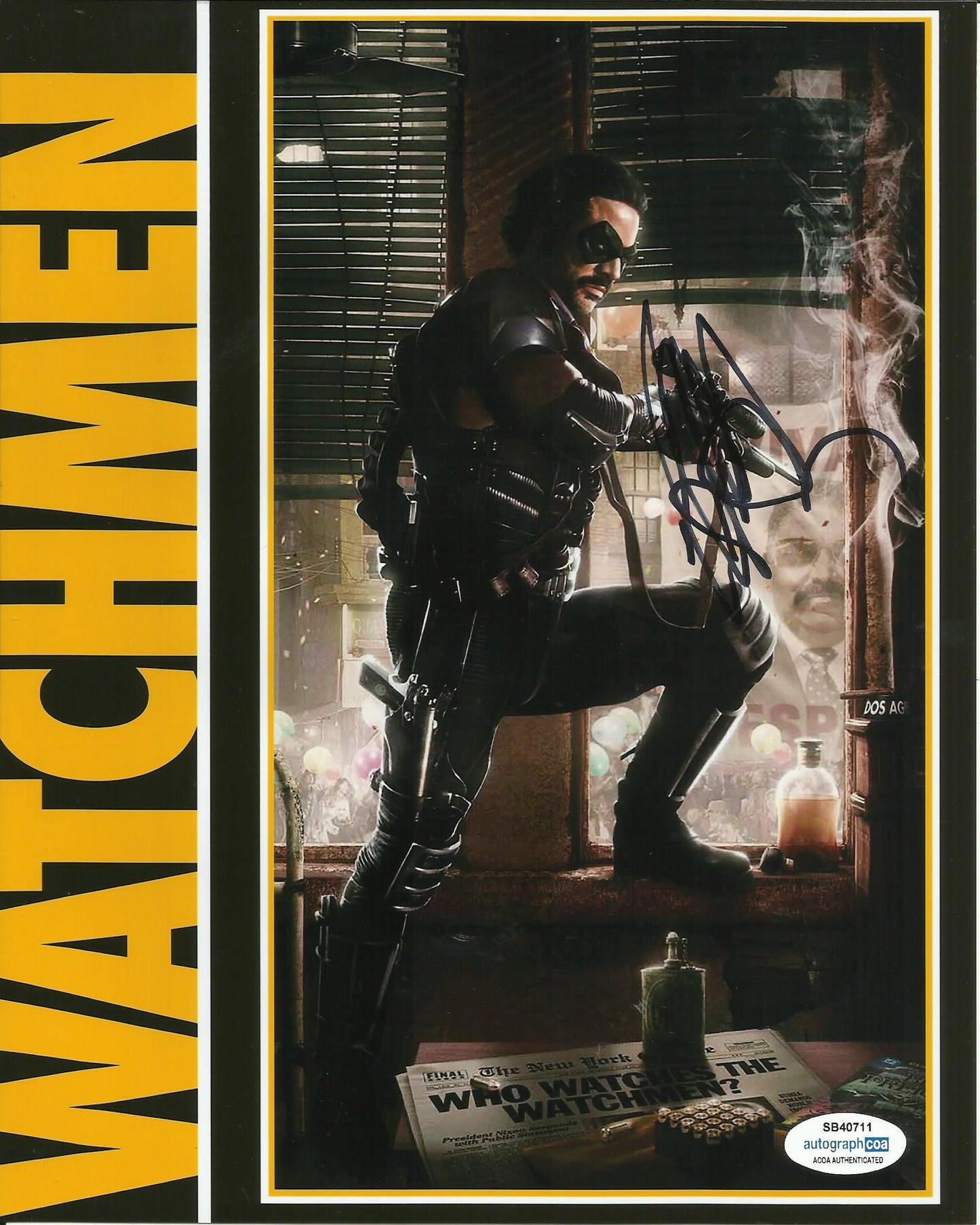 JEFFREY DEAN MORGAN SIGNED WATCHMEN 8X10 PHOTO ALSO ACOA (1)
