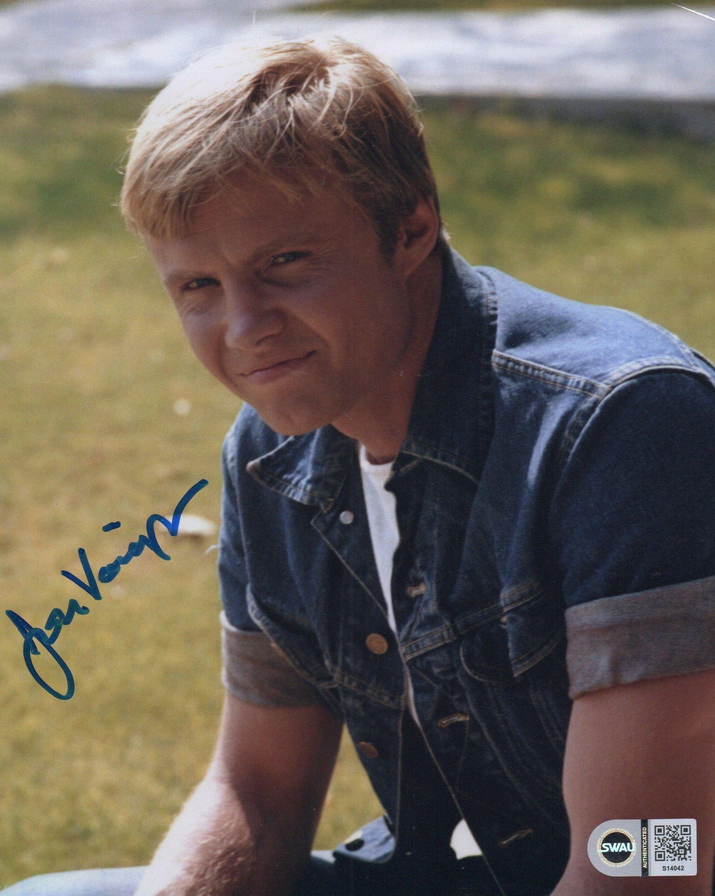JON VOIGHT SIGNED YOUNG 8X10 PHOTO (2) ALSO SWAU