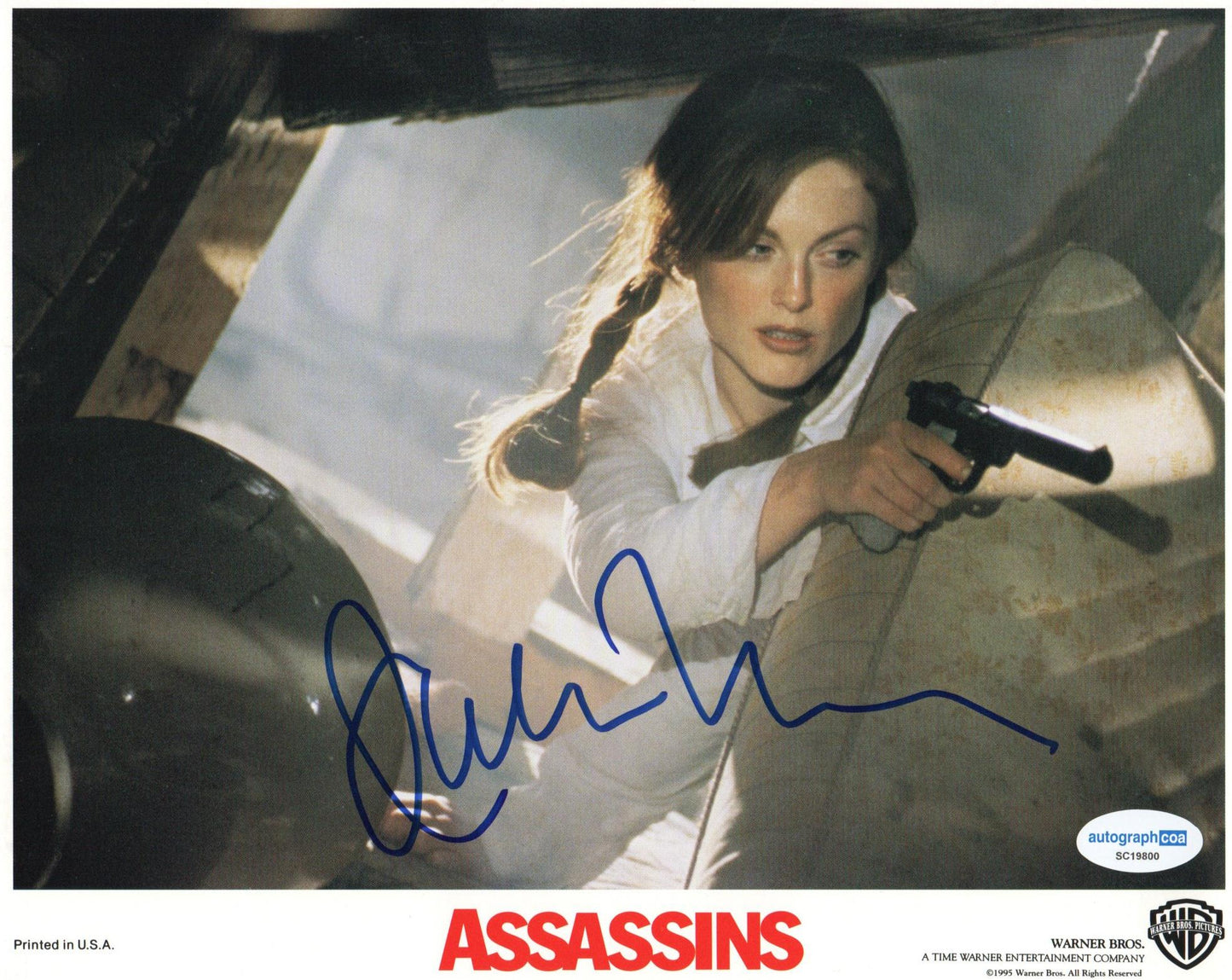 JULIANNE MOORE SIGNED ASSASSINS 10X8 PHOTO (1) ALSO ACOA