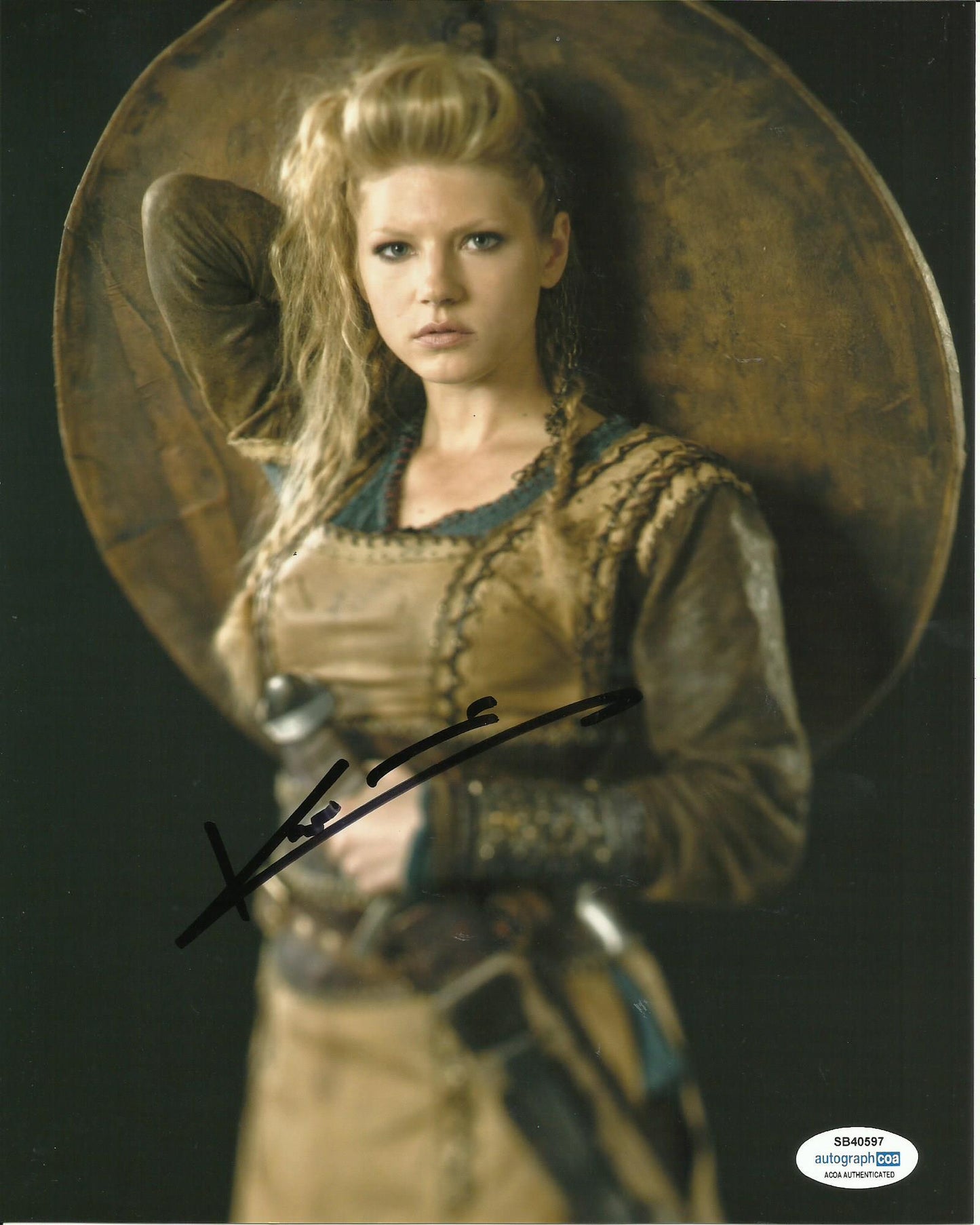 KATHERYN WINNICK SIGNED VIKINGS 10X8 PHOTO (4) ALSO ACOA CERTIFIED