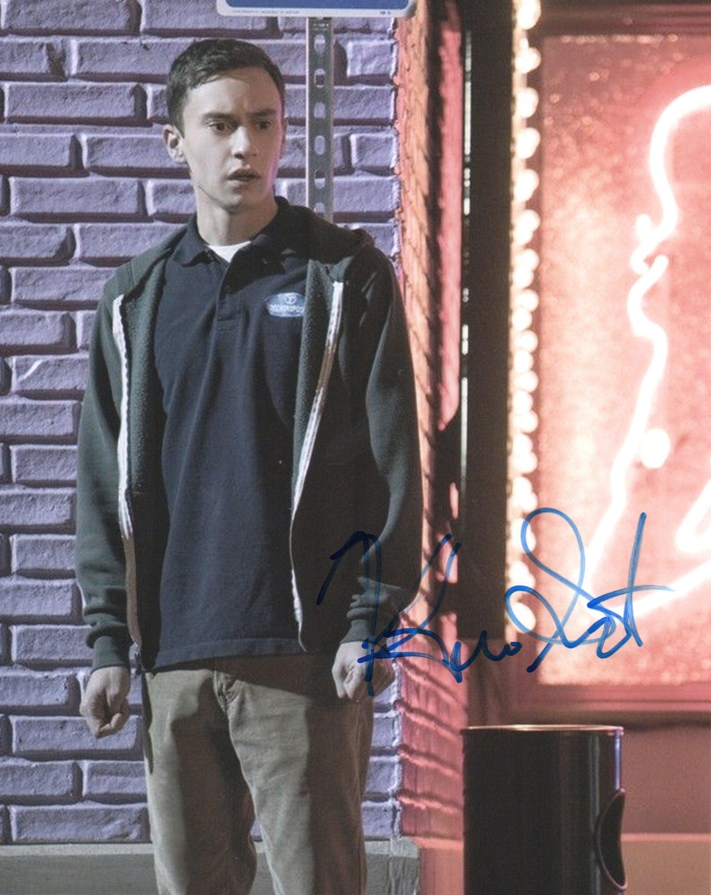 KEIR GILCHRIST SIGNED COOL 10X8 PHOTO (1)