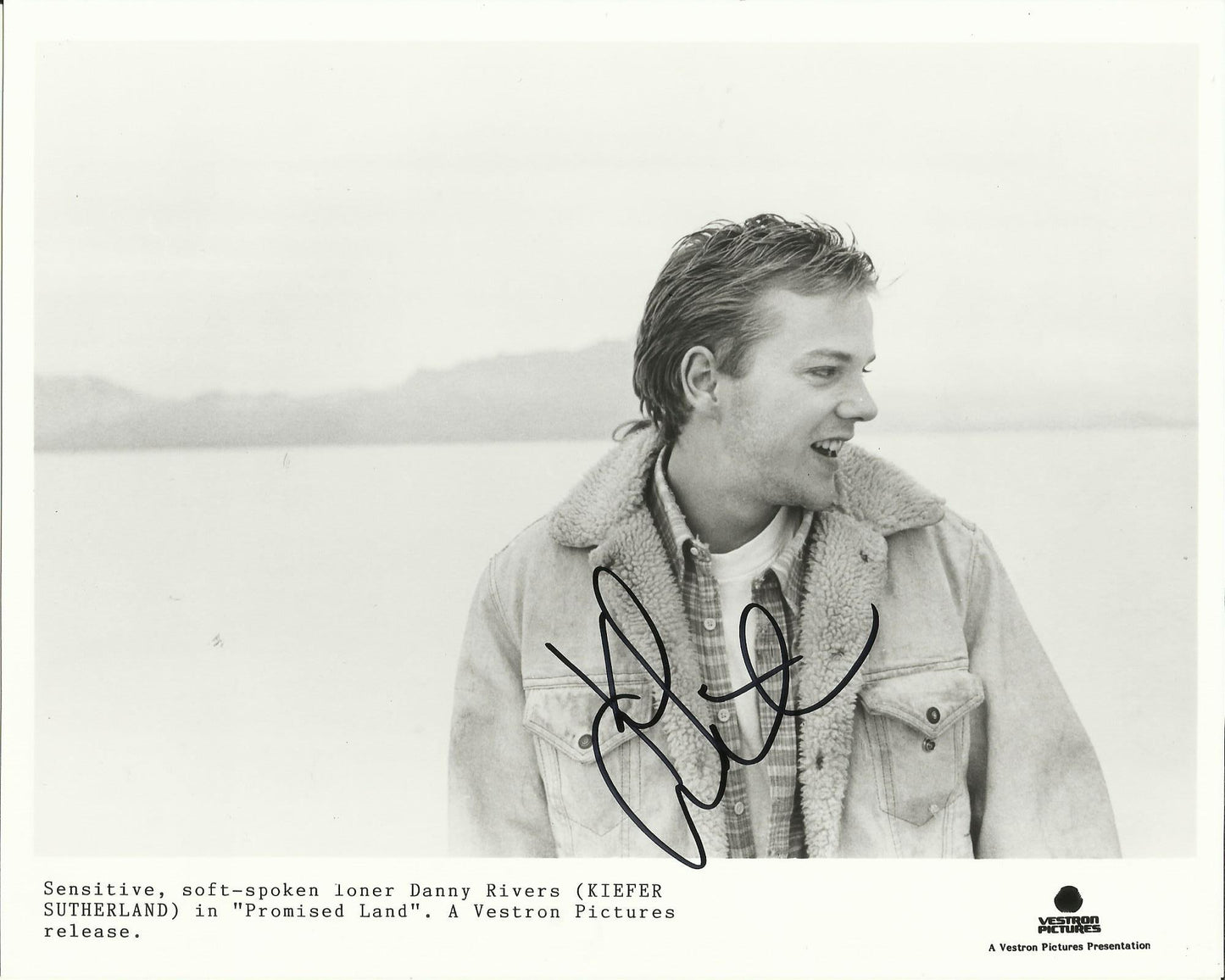 KIEFER SUTHERLAND SIGNED PROMISED LAND 8X10 PHOTO (1)