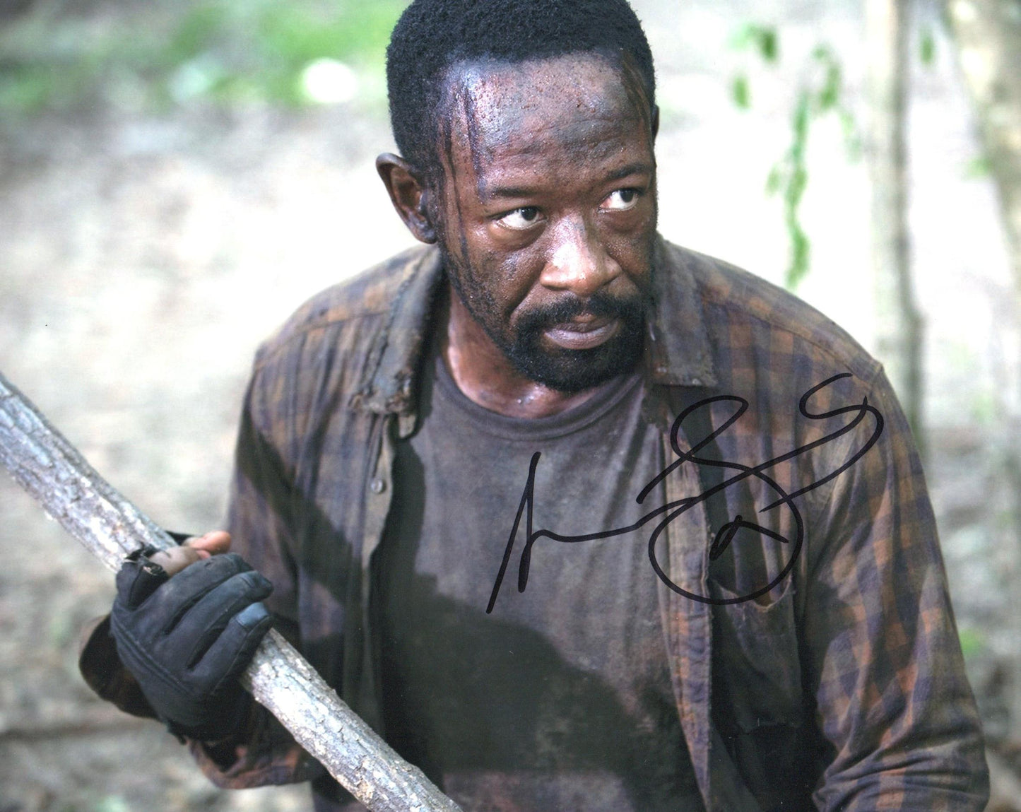 LENNIE JAMES SIGNED THE WALKING DEAD 8X10 PHOTO (3)