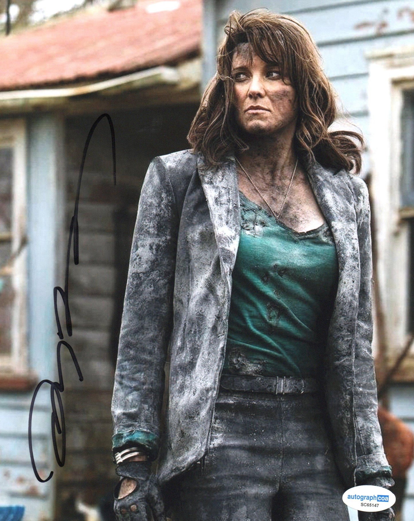 LUCY LAWLESS SIGNED ASH VS EVIL DEAD 10X8 PHOTO (1) ALSO ACOA
