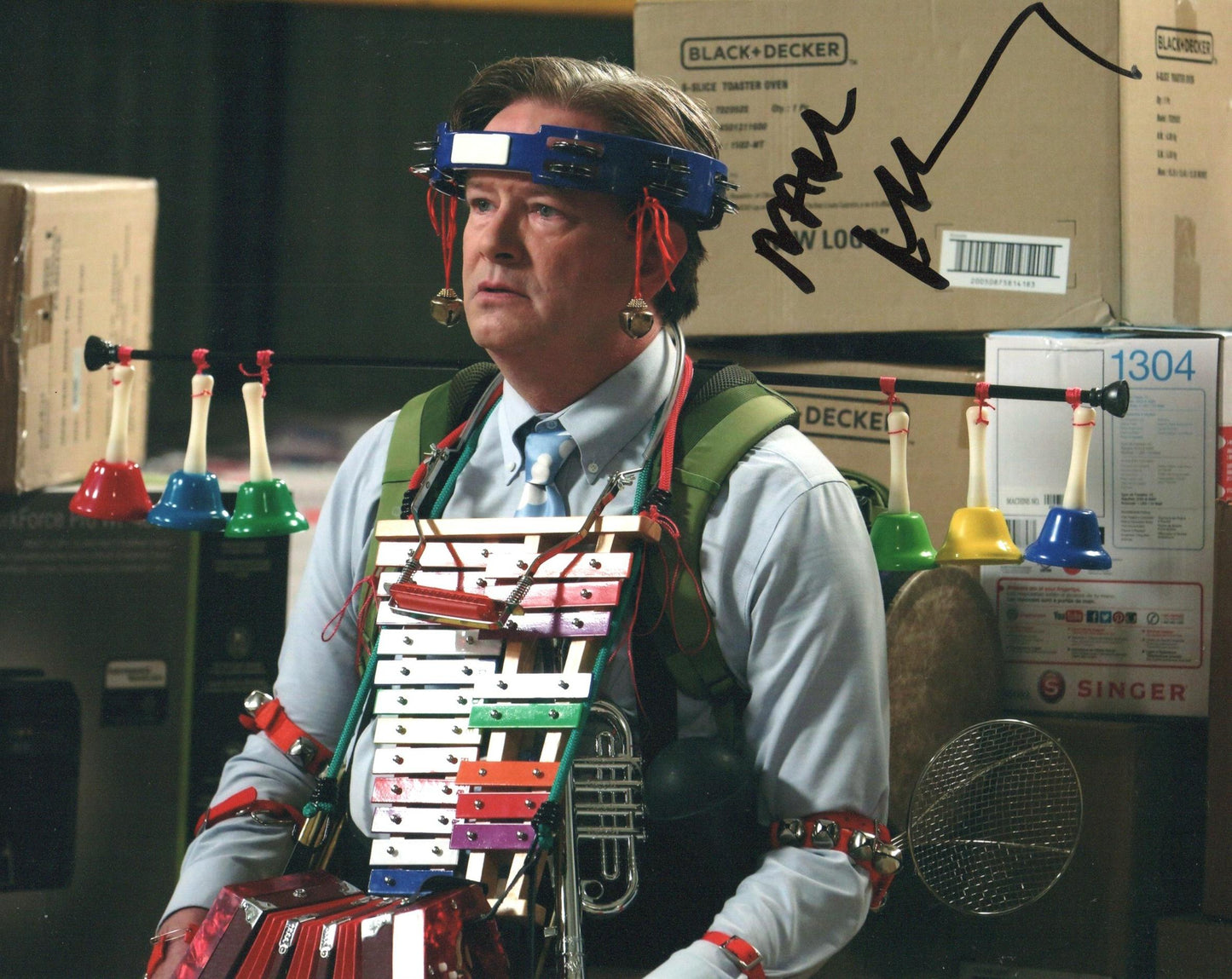 MARK McKINNEY SIGNED SUPERSTORE 8X10 PHOTO (1)