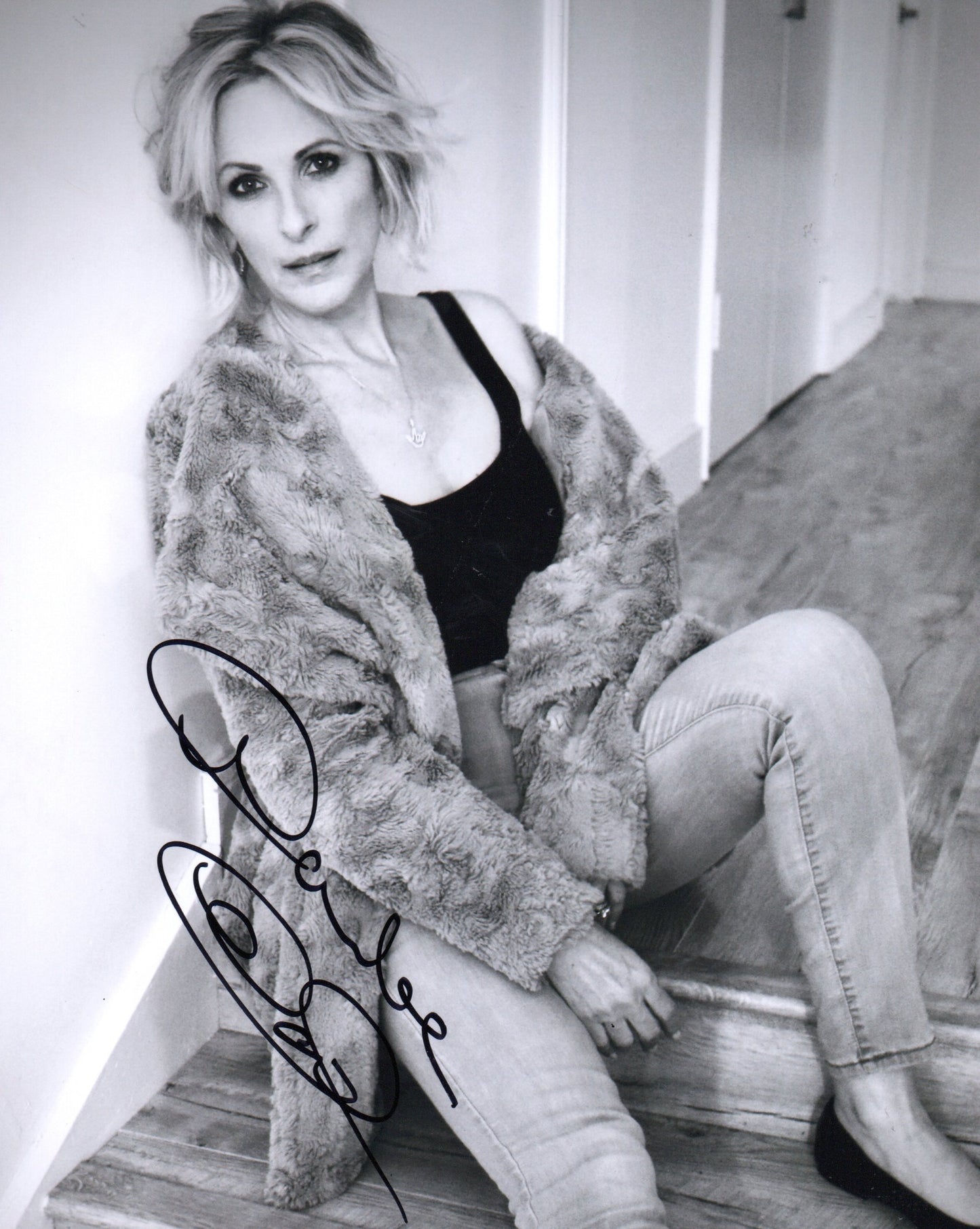 MARLEE MATLIN SIGNED SEXY 10X8 PHOTO (3)
