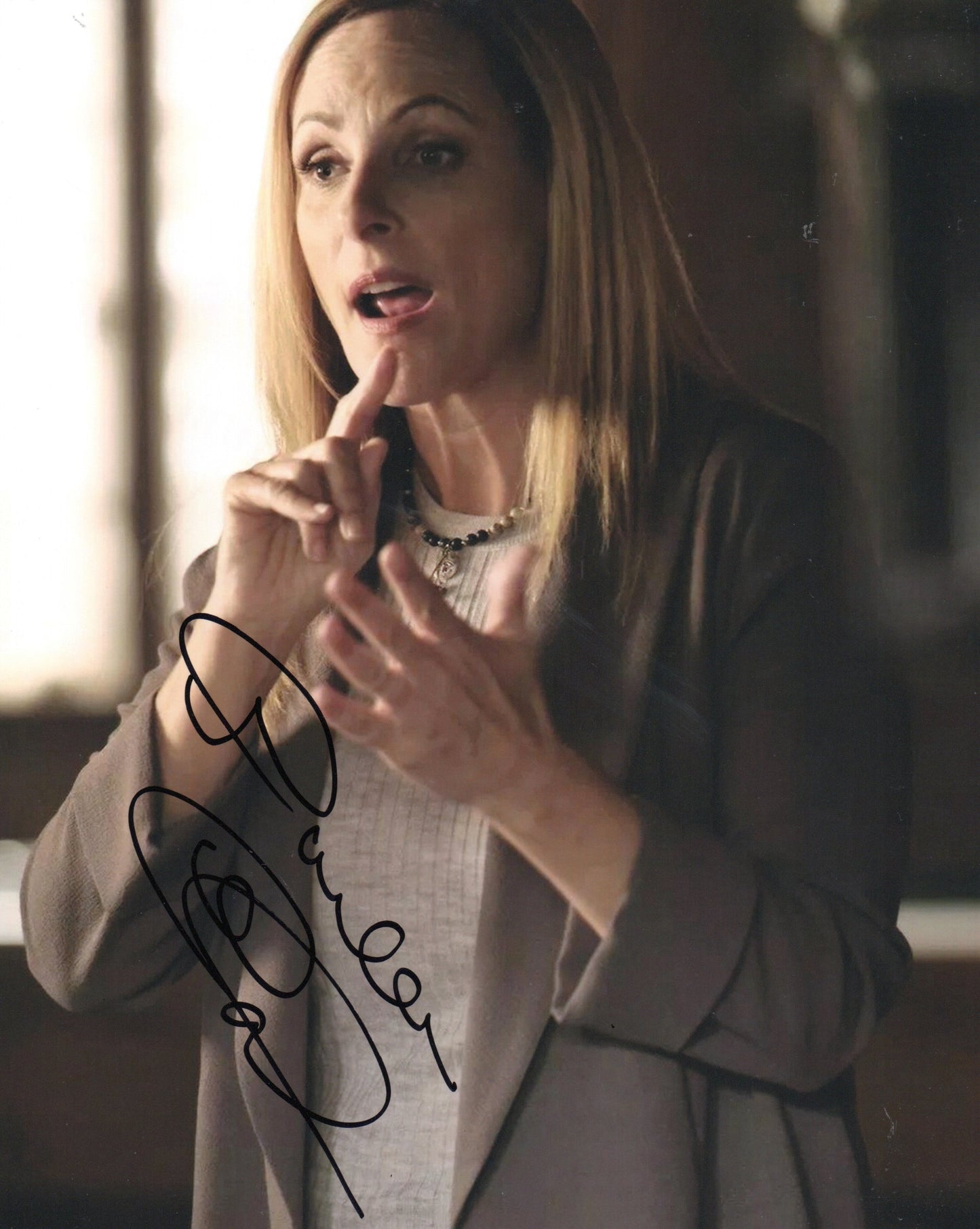 MARLEE MATLIN SIGNED SEXY 10X8 PHOTO (4)