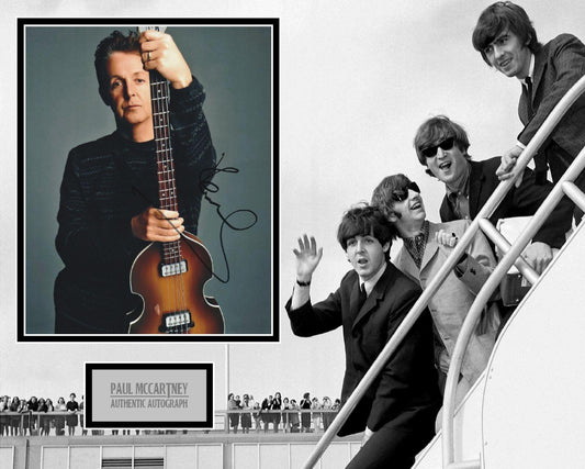 SIR PAUL McCARTNEY SIGNED PHOTO MOUNT