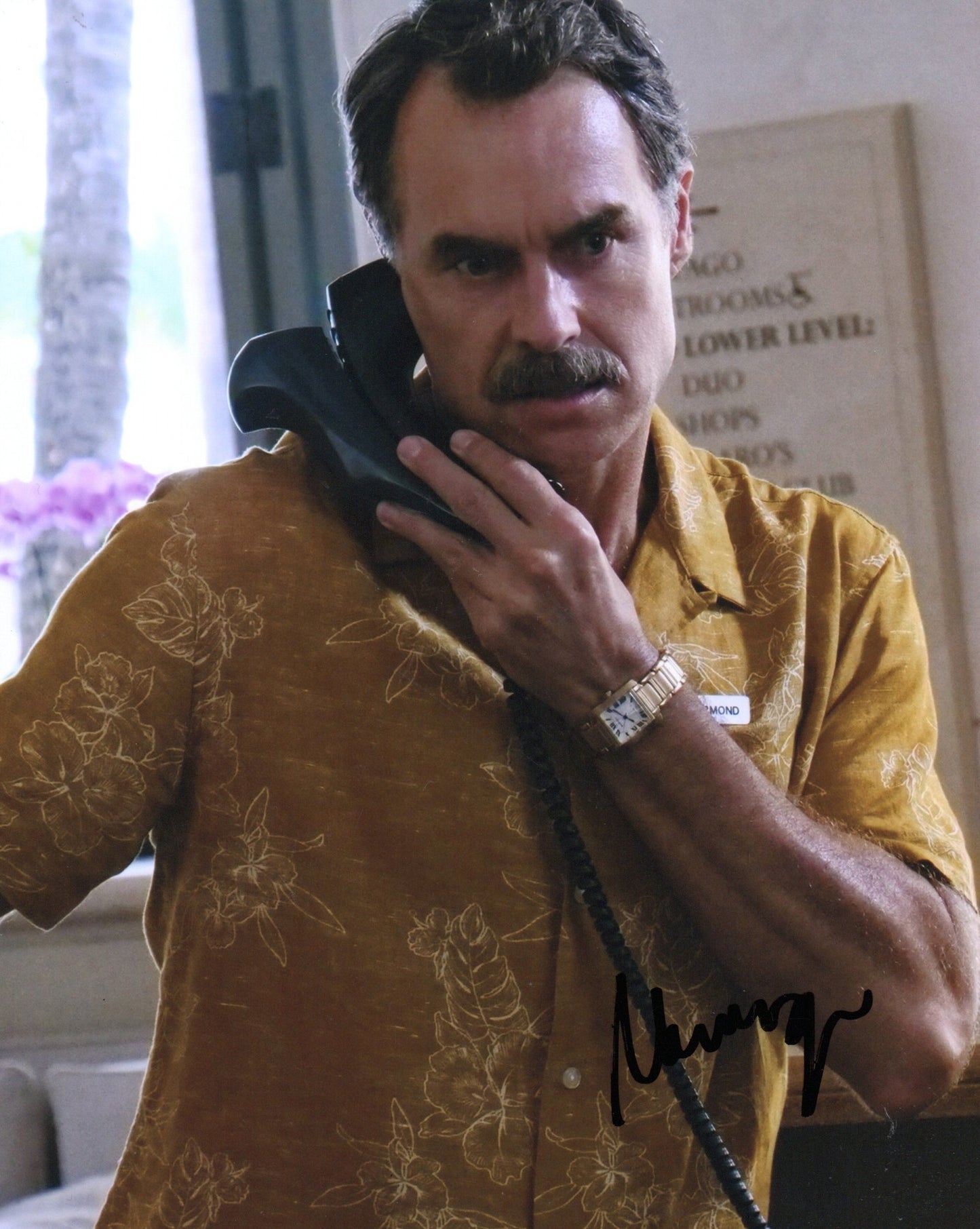 MURRAY BARTLETT SIGNED THE WHITE LOTUS 8X10 PHOTO (1)