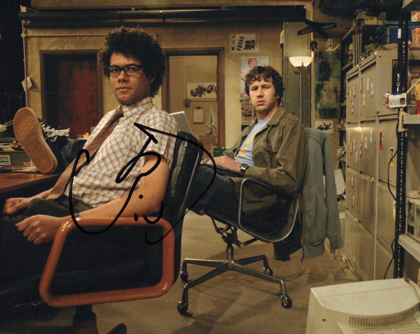 CHRIS O'DOWD SIGNED THE IT CROWD 8X10 PHOTO