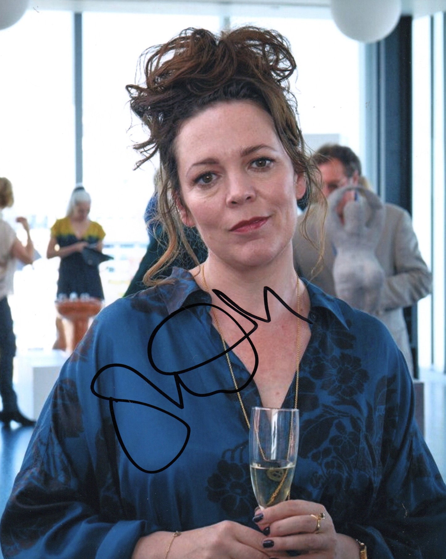 OLIVIA COLMAN SIGNED FLEABAG 10X8 PHOTO