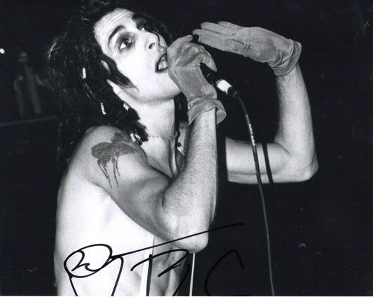 PERRY FARRELL SIGNED JANES ADDICTION 10X8 PHOTO