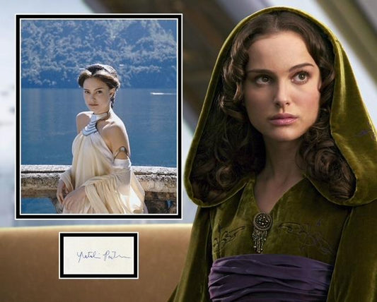 NATALIE PORTMAN SIGNED STAR WARS PHOTO MOUNT