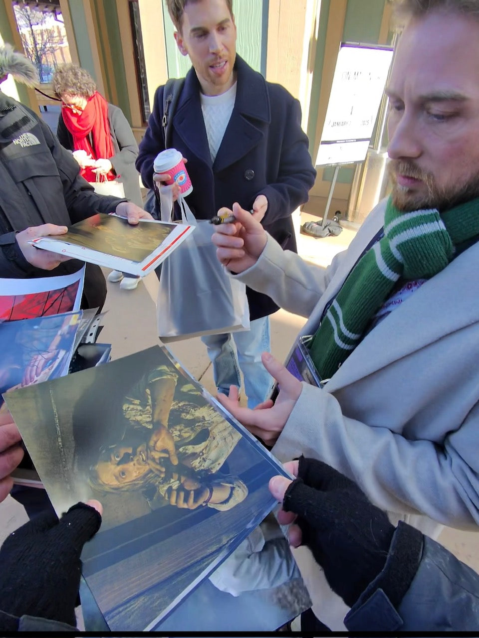LOU TAYLOR PUCCI SIGNED EVIL DEAD 8X10 PHOTO (2)