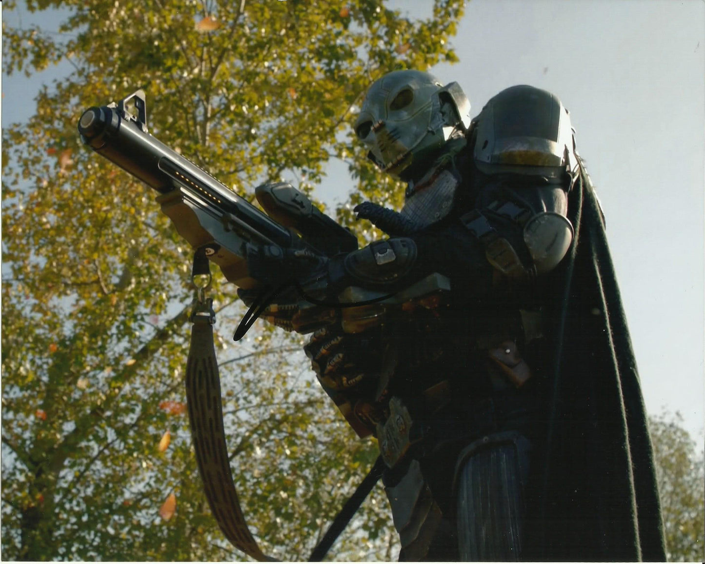 DOMINIC PURCELL SIGNED LEGENDS OF TOMORROW 8X10 PHOTO (4)