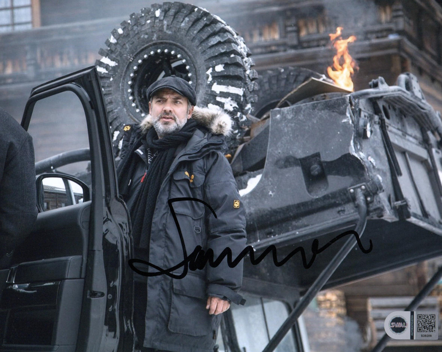SAM MENDES SIGNED JAMES BOND 8X10 PHOTO (3) ALSO SWAU