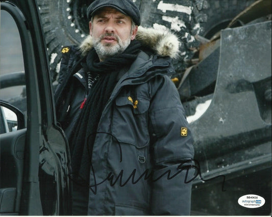 SAM MENDES SIGNED JAMES BOND 8X10 PHOTO (2) ALSO ACOA CERTIFIED